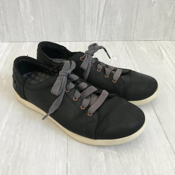 chaco ionia lace leather